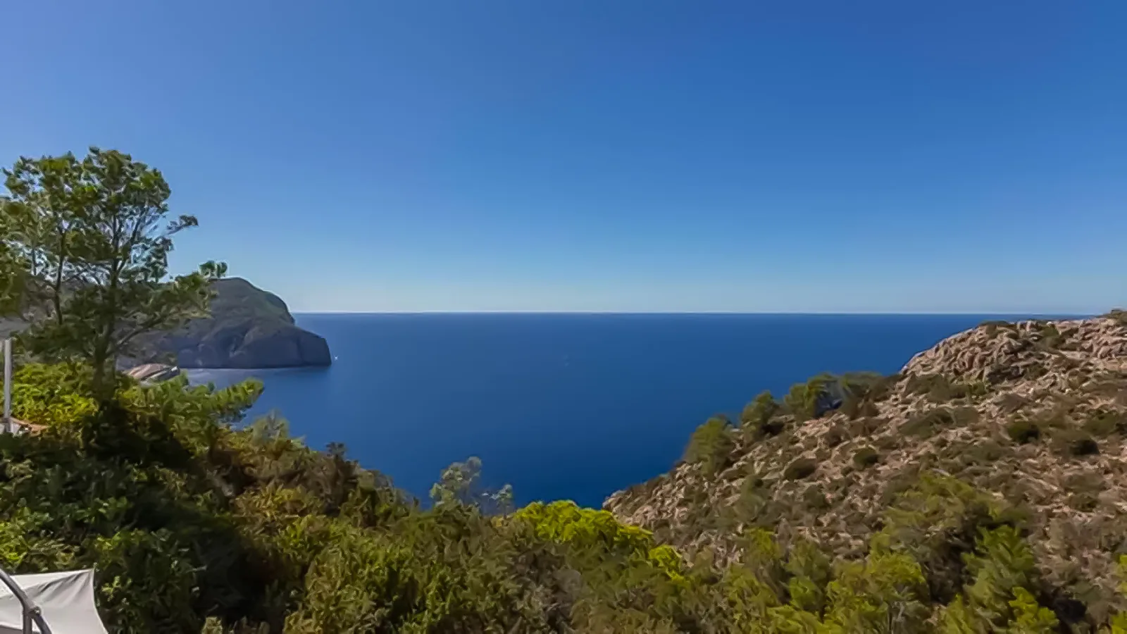 Investir dans une villa sur la Côte d'Azur : ce qu'il faut savoir