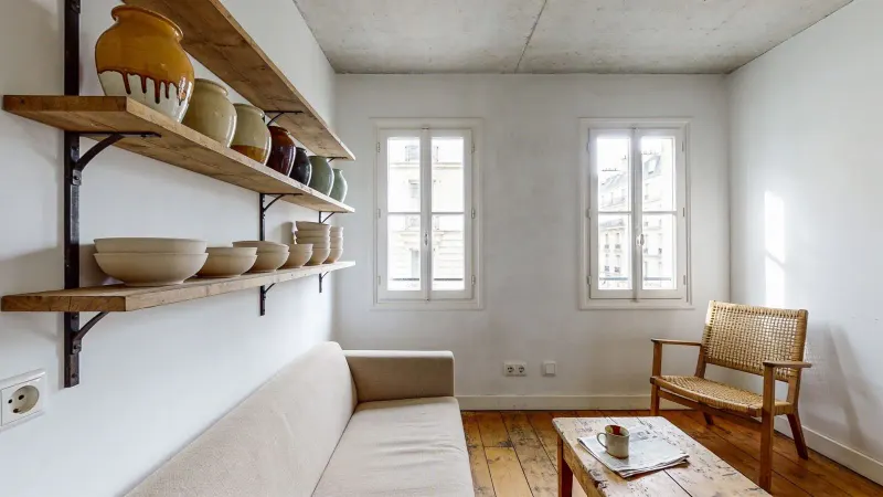 Trois pièces de 96 m² avec atelier de céramiste, rue Berthe