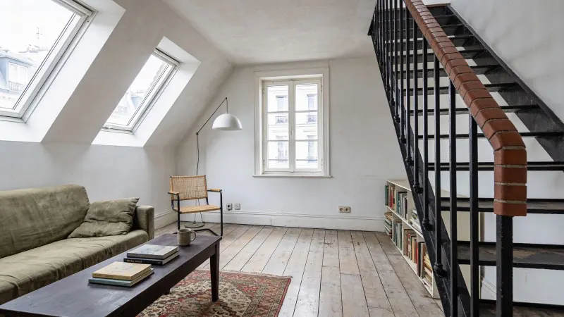 Duplex de 79 m² sous les toits, rue Servandoni